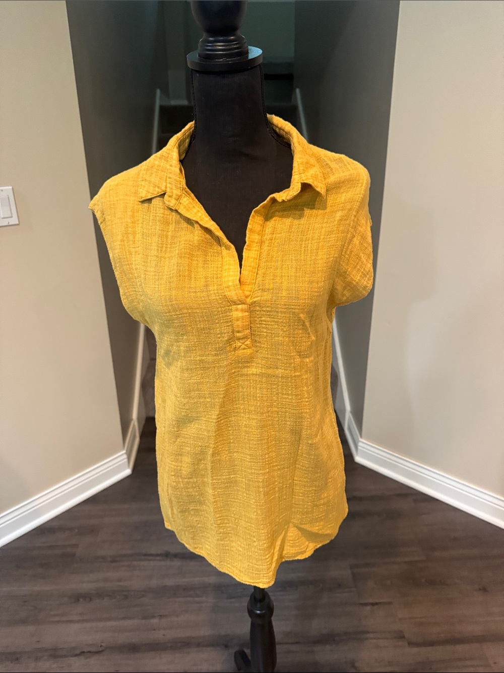 Sleeveless Collared Tunic Top in Bright Yellow